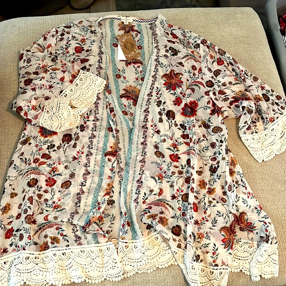 Mason & Belle 3x floral, crochet edge open front cardigan. NWT